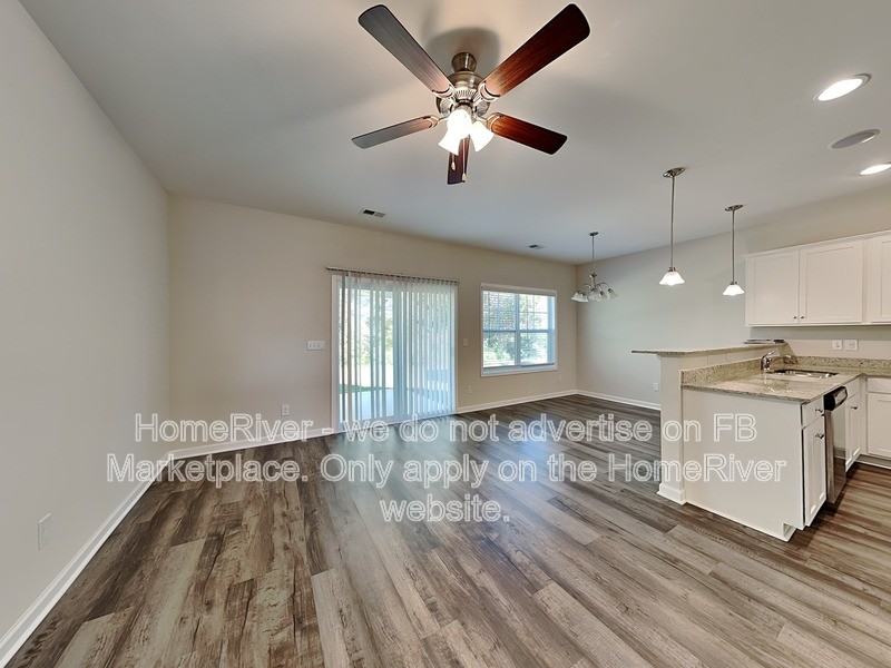 929 Dawsons Park Way - Photo 3 of 17