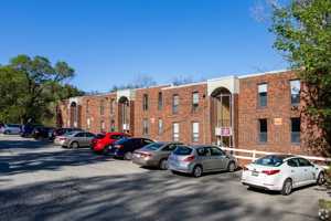 featured image of 1005 1007/1 Glass Run Rd