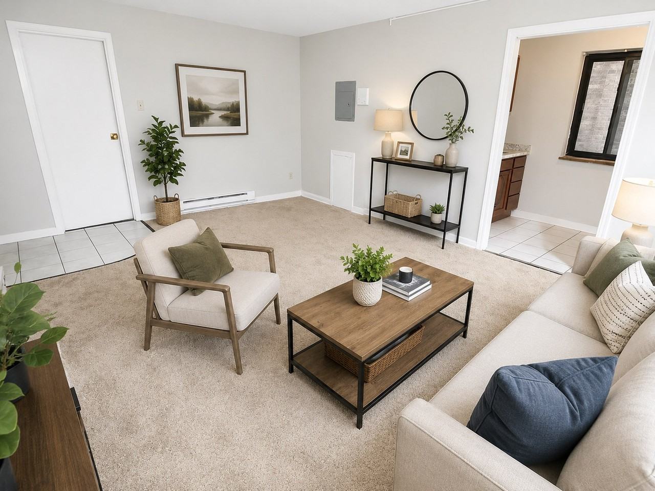 FENWYCK APARTMENTS -- 024 - Photo 4 of 18