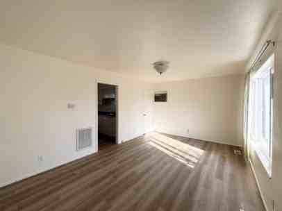 995 - 1009 South 400 East, SLC, UT 84111 - Photo 3 of 13