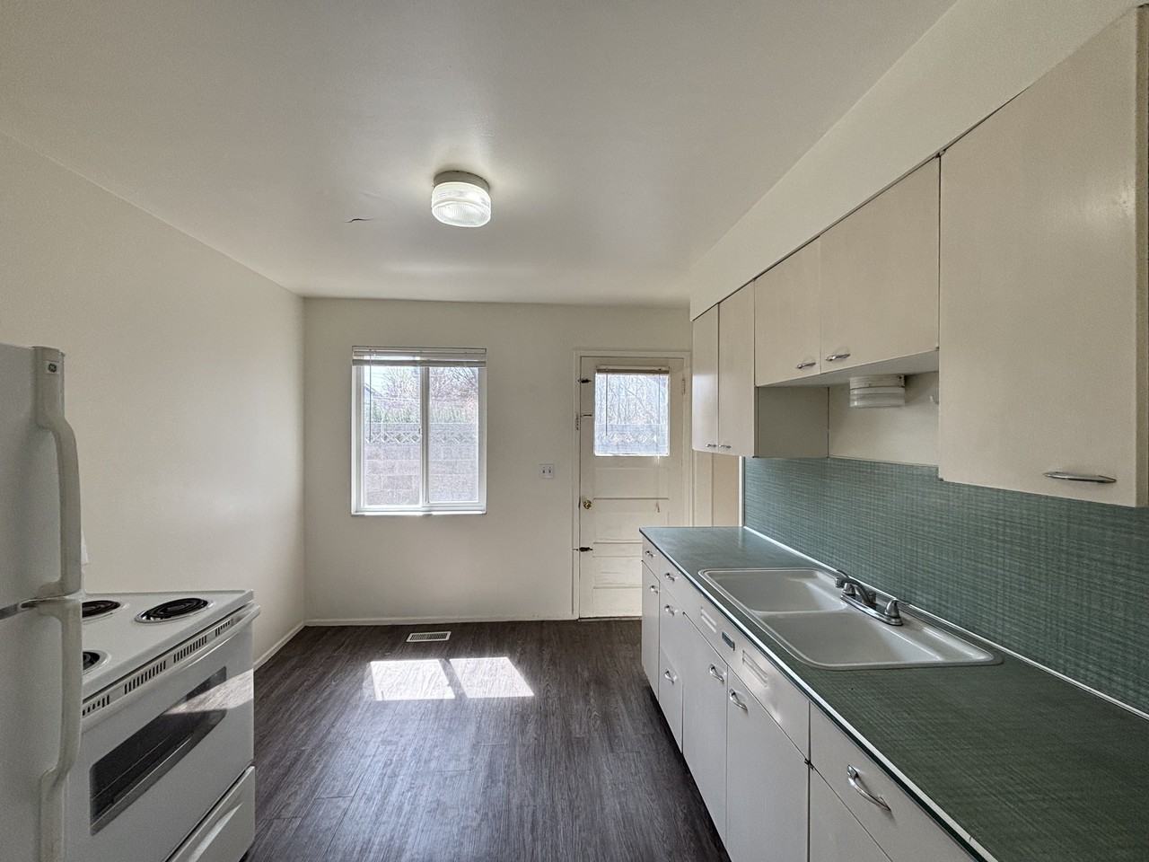 995 - 1009 South 400 East, SLC, UT 84111 - Photo 5 of 17