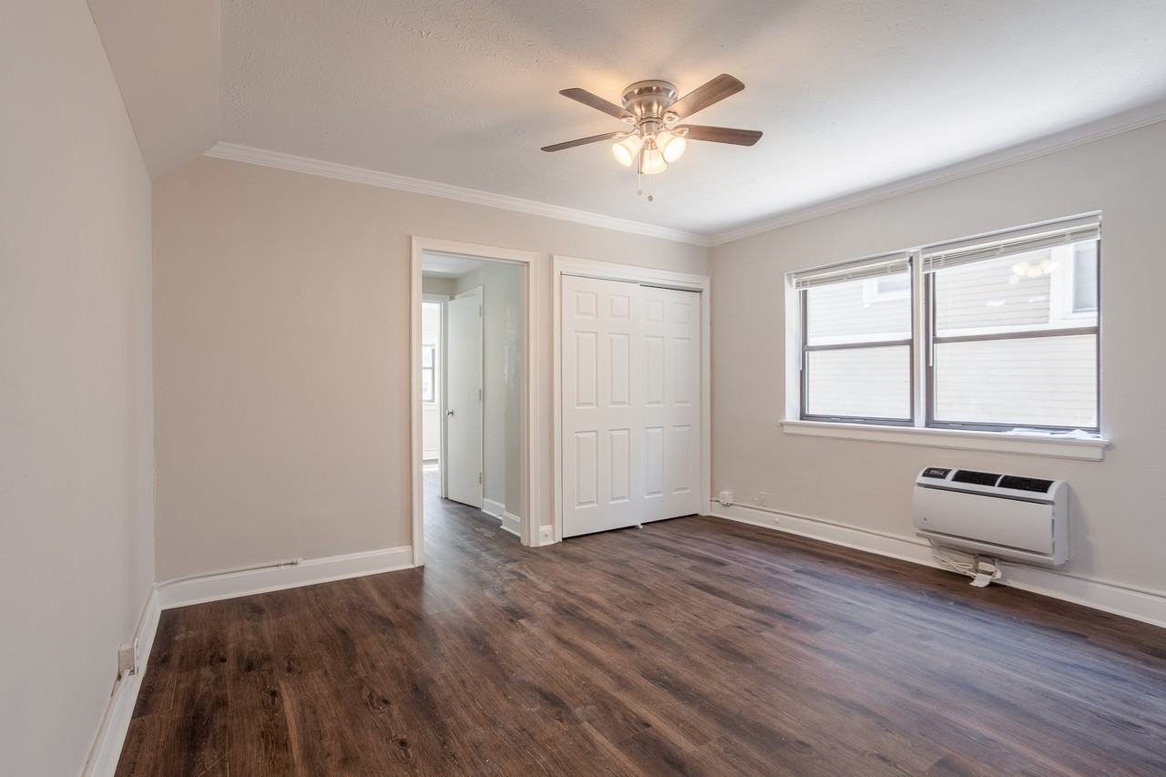 2315 Kemper Lane - Photo 3 of 45