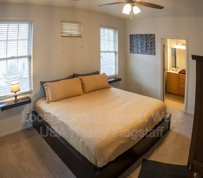 2439 W Silverton Dr - Photo 5 of 14