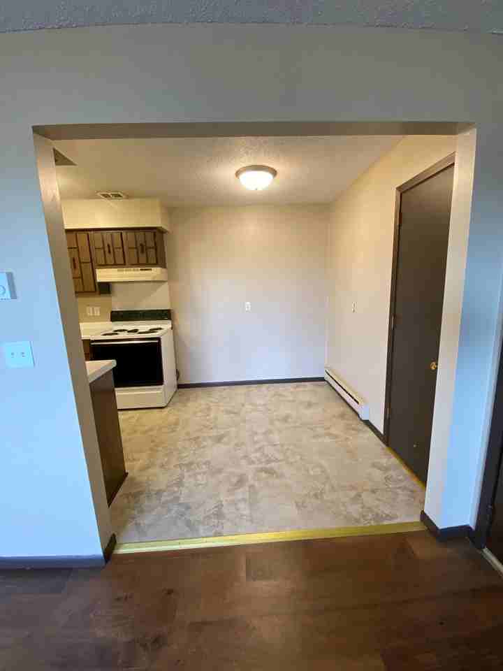 Parkside Apartments - Photo 7 of 16