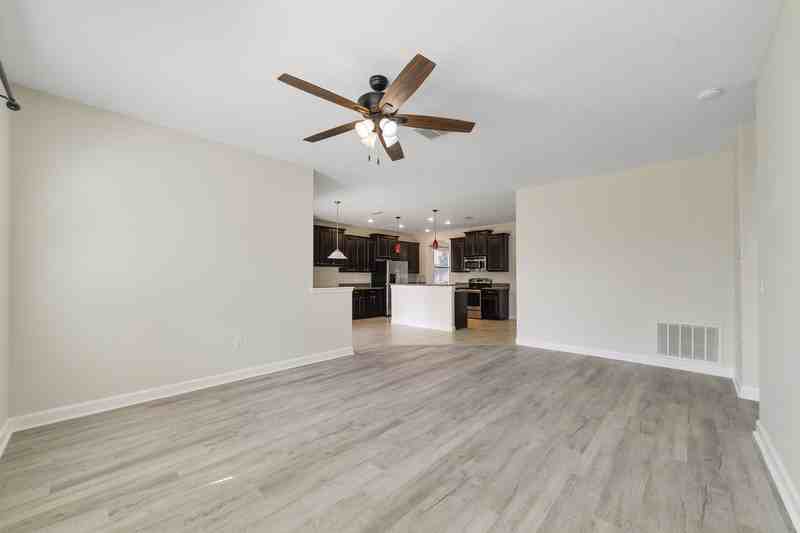 1315 Moss Creek Ln - Photo 3 of 22
