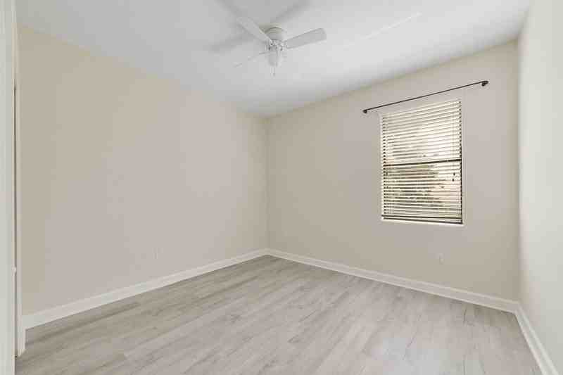1315 Moss Creek Ln - Photo 7 of 22