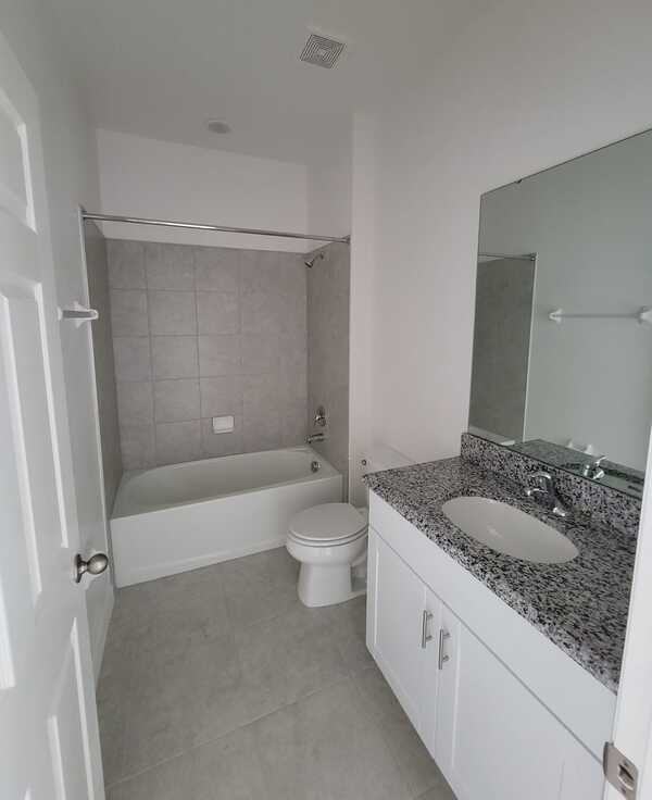 662 Fairview Ave - Photo 7 of 11