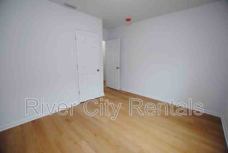 468 Southeaststreet - Photo 6 of 19