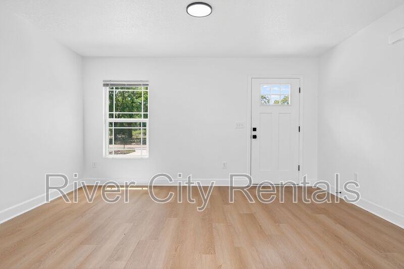 5432 Laredo St - Photo 2 of 19