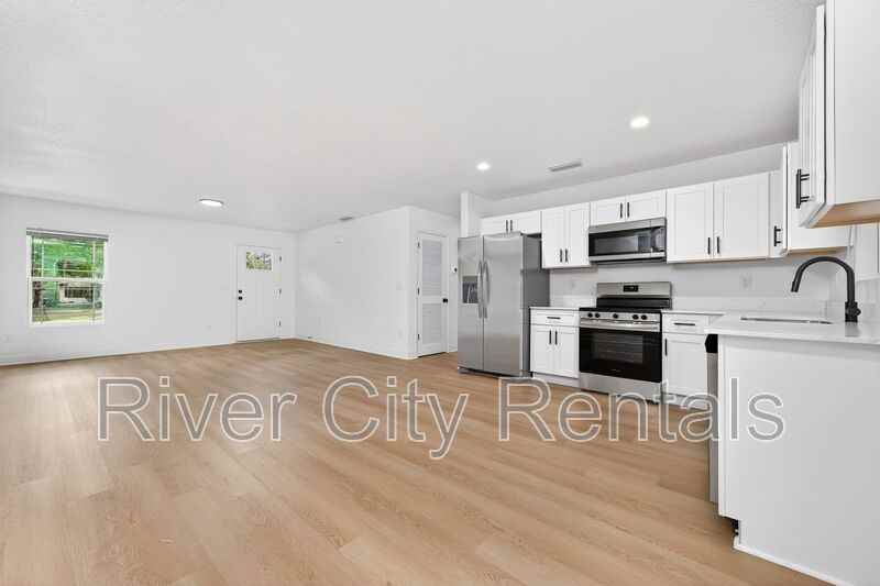 5432 Laredo St - Photo 3 of 19