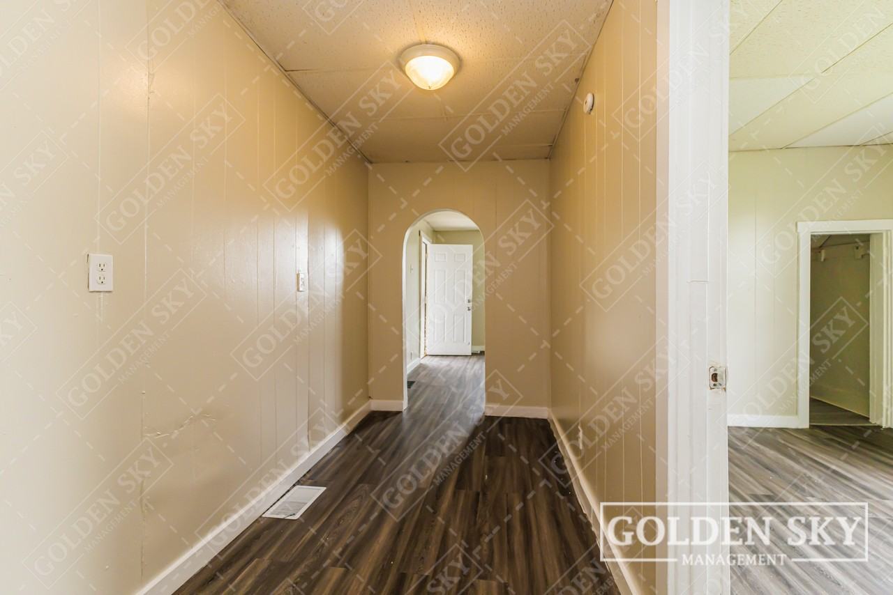 1203 West 1st Street - Unit 2 - Photo 3 of 9