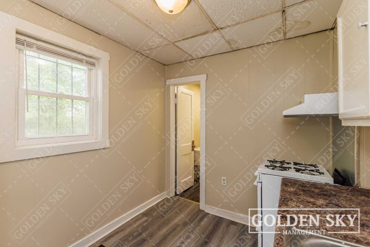 1203 West 1st Street - Unit 2 - Photo 7 of 9