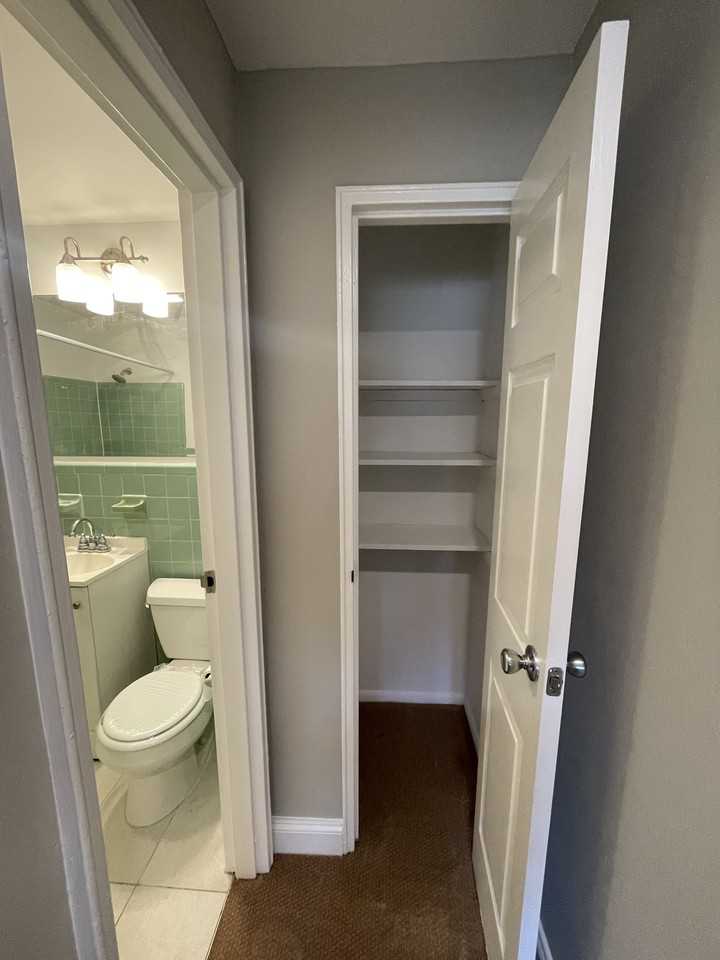 Marimont Apartments - Photo 7 of 9