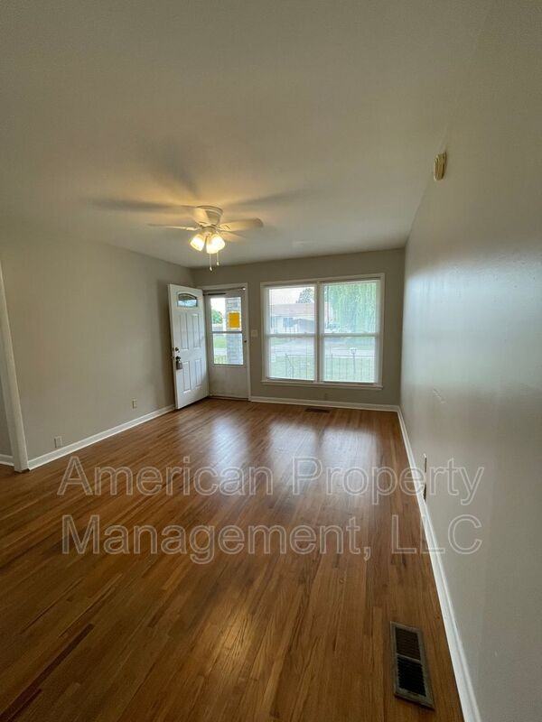 523 E Duncan St - Photo 5 of 33