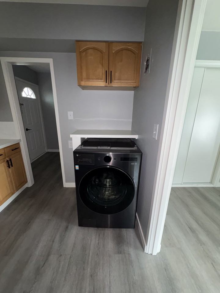 1501 De La Vina - - Photo 5 of 10