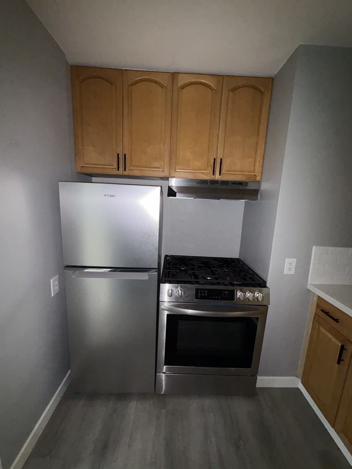 1501 De La Vina - - Photo 6 of 10