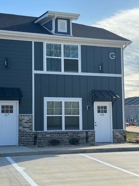1003 Lafayette Rd. - Photo 2 of 19