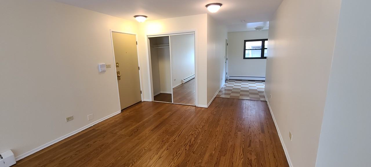 W Sherwin Ave & N Ashland Ave - Photo 3 of 11