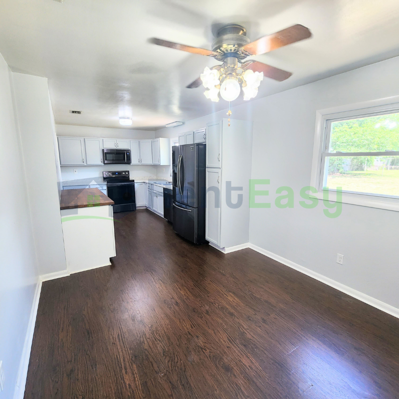 5916 Vernon Dr - Photo 4 of 18