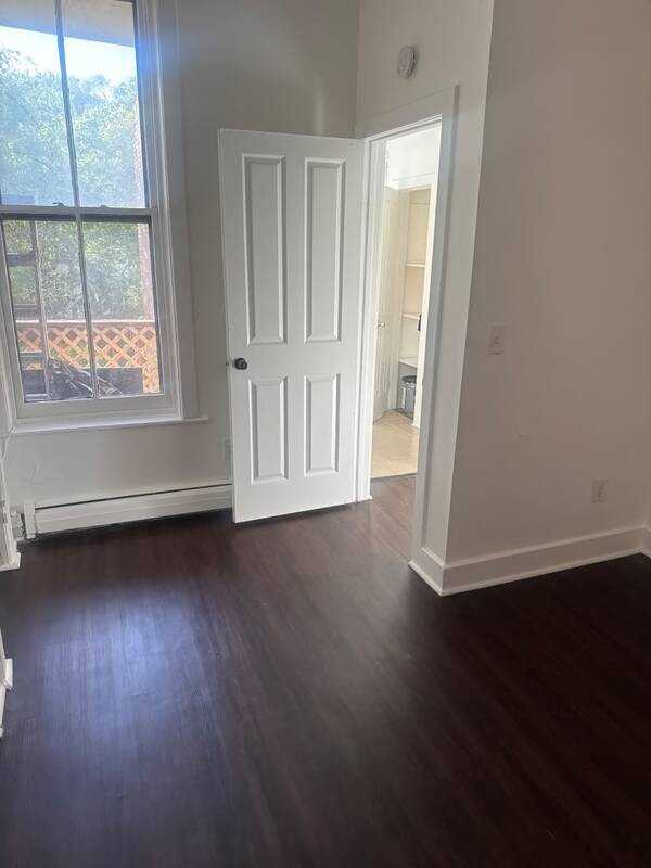 475 S Pearl St - Photo 3 of 18