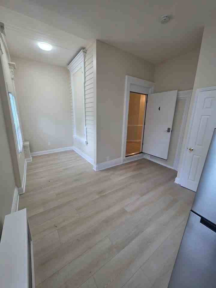 520 New Jersey 33 - Photo 3 of 9