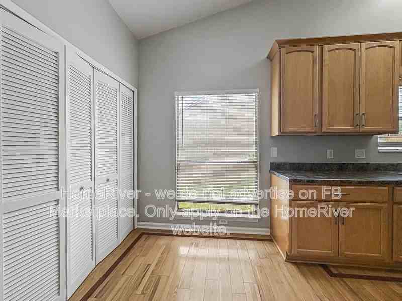 3859 English Colony Dr N - Photo 5 of 24