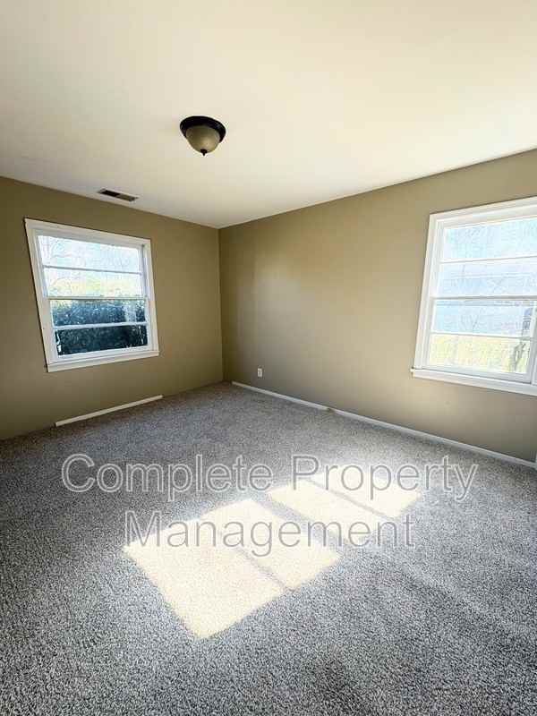1408 16th St Sw - Photo 6 of 10