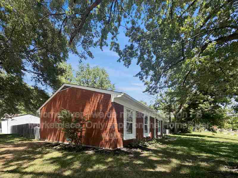 4611 Flushing Way - Photo 2 of 26