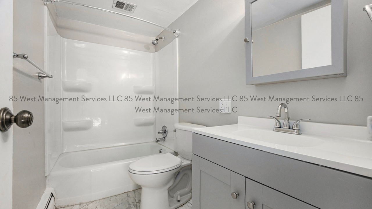 120 Leonard Street Northeast - Photo 5 of 13