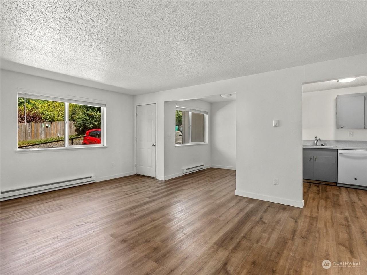 Stateside Flats - Photo 3 of 17