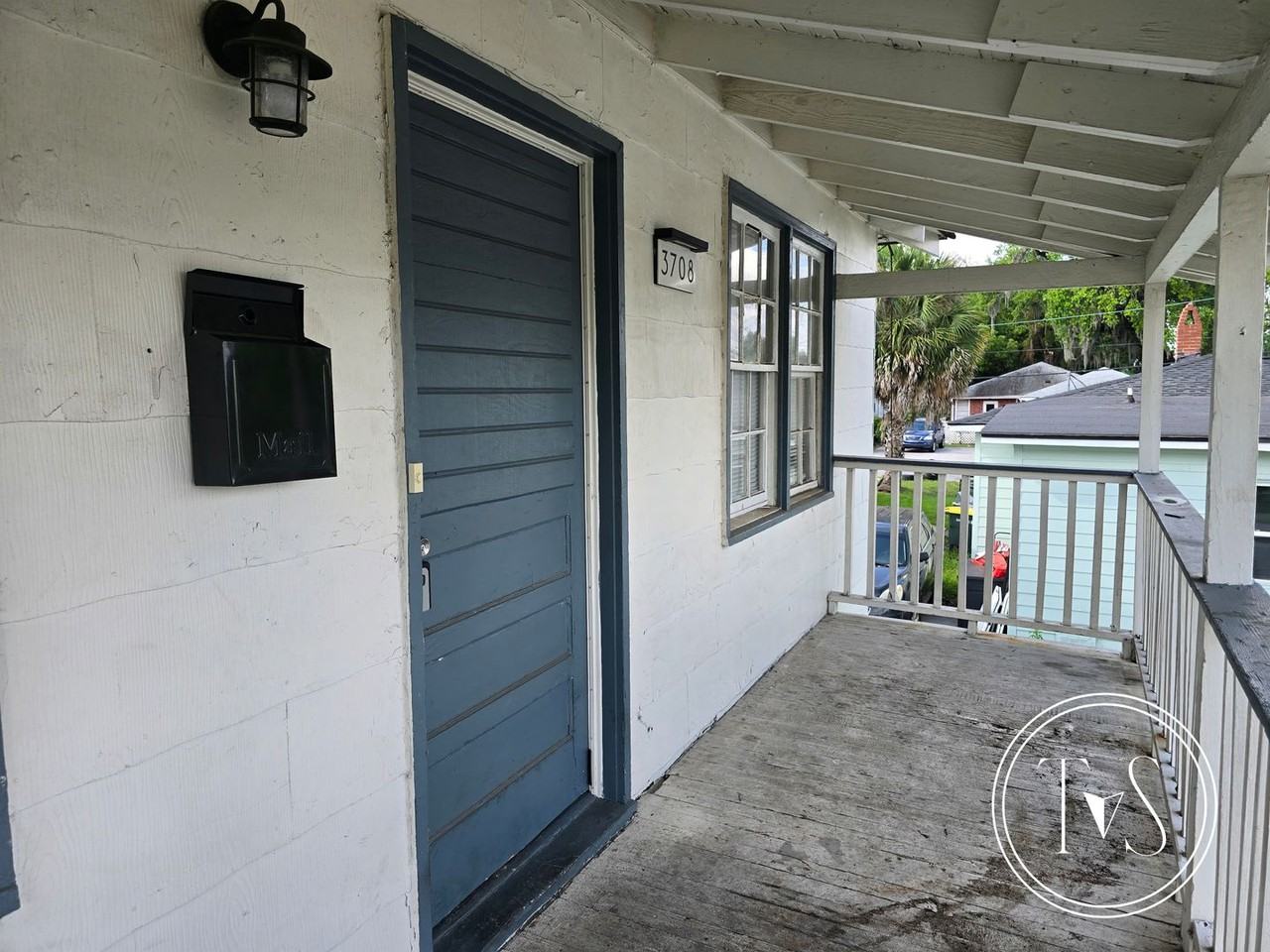 3708 Montgomery St - Photo 3 of 14