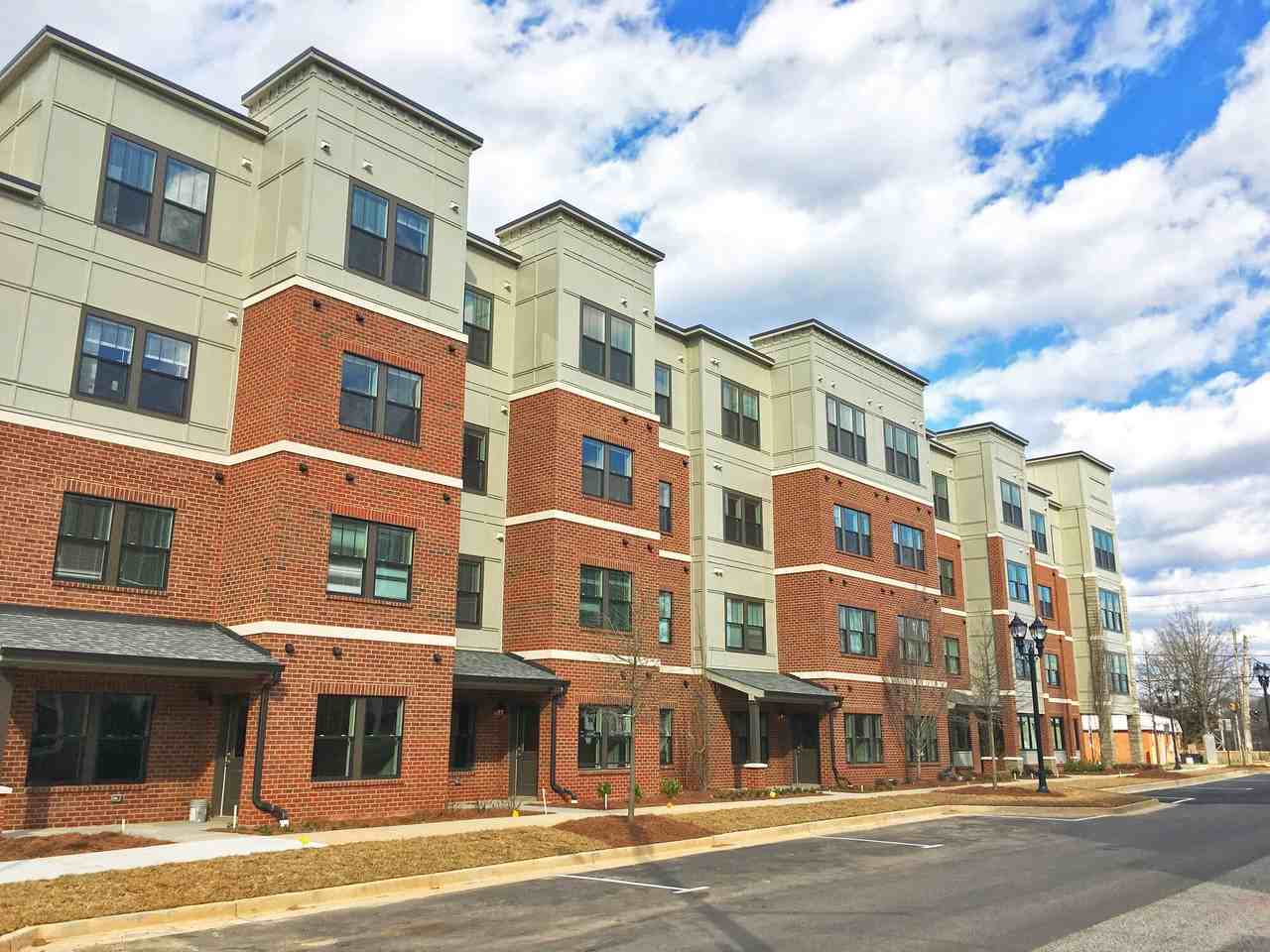 Mallalieu Pointe - Photo 2 of 28