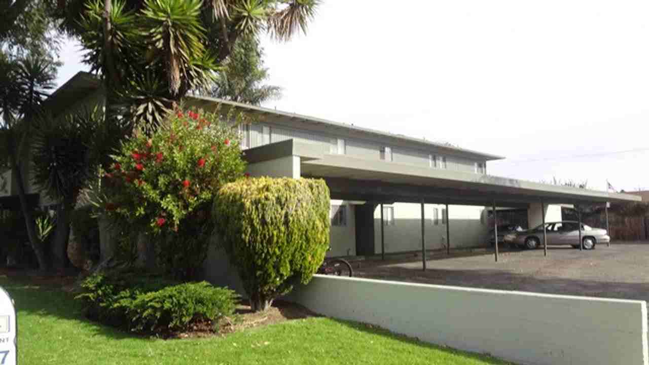 1026 S Russell Ave #H - Photo 7 of 10