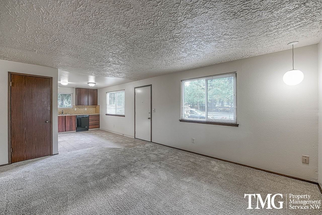 1520 Se Talton Ave - Photo 4 of 15
