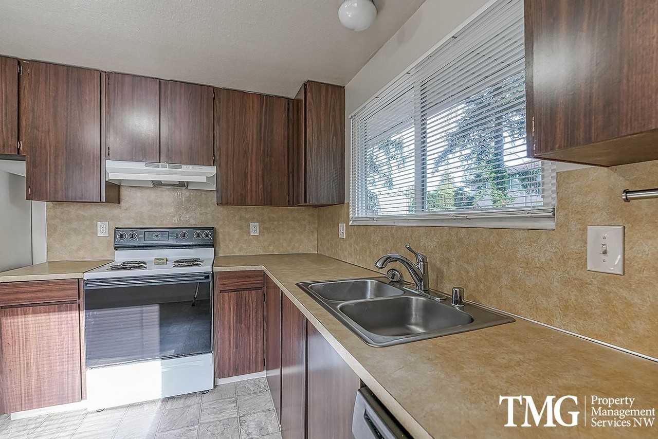 1520 Se Talton Ave - Photo 6 of 15
