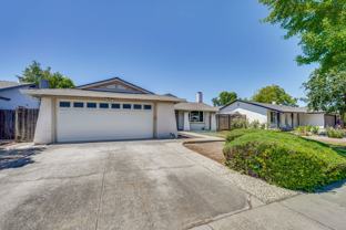 6063 Pineland Ave - Photo 1 of 1