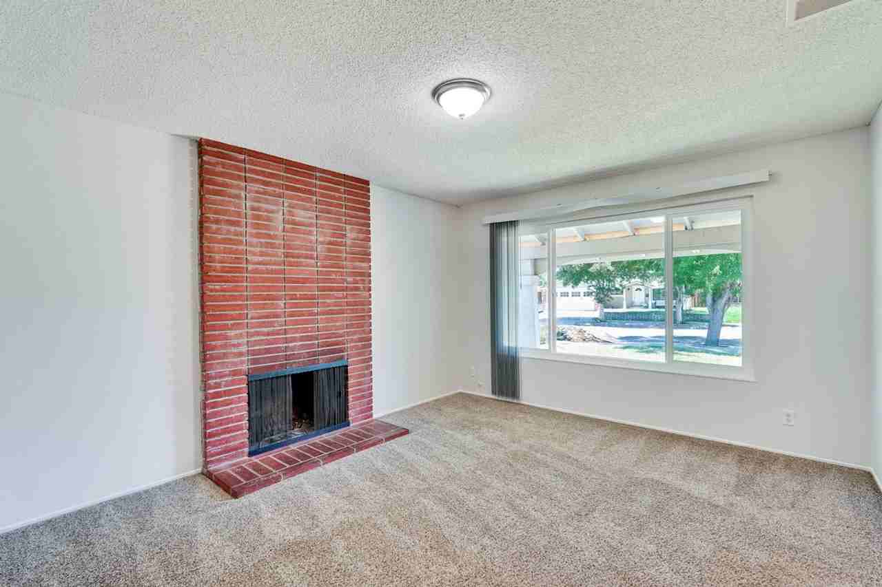 6063 Pineland Ave - Photo 6 of 49