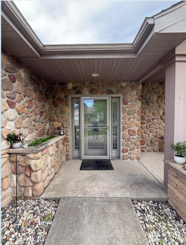 4363 Memorial Cir - Photo 4 of 50