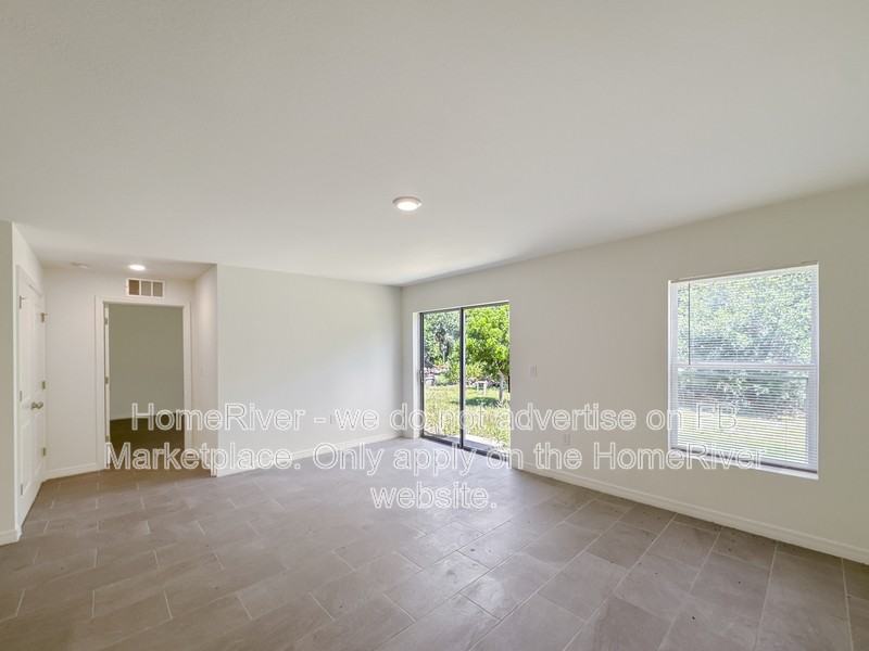 18118 Sullivan Ave - Photo 5 of 20