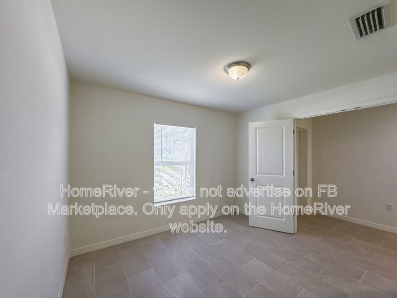 18118 Sullivan Ave - Photo 7 of 20