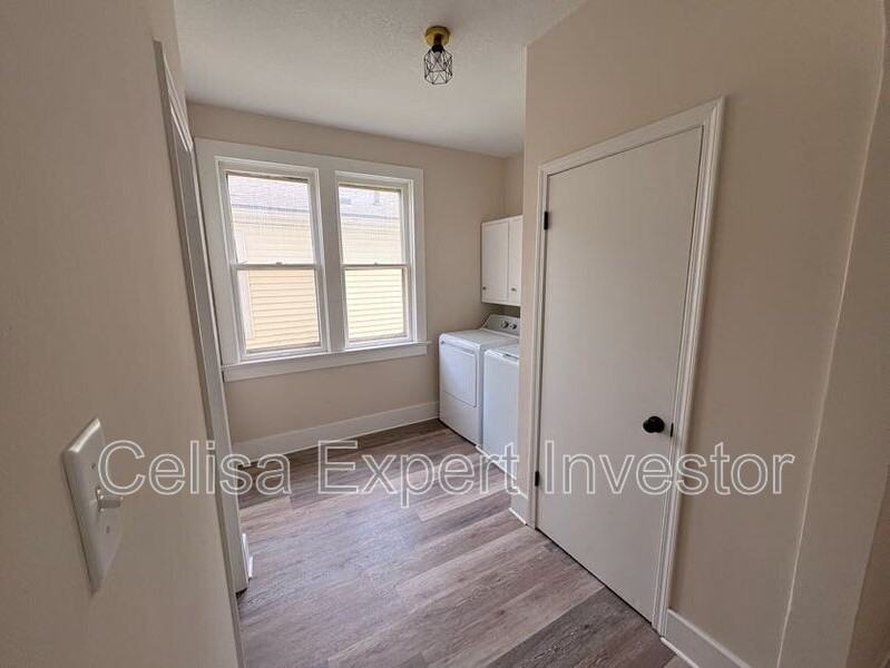 805 Edgewater Ave - Photo 4 of 8
