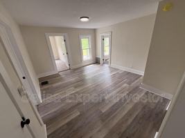 featured image of 807 Edgewater Ave