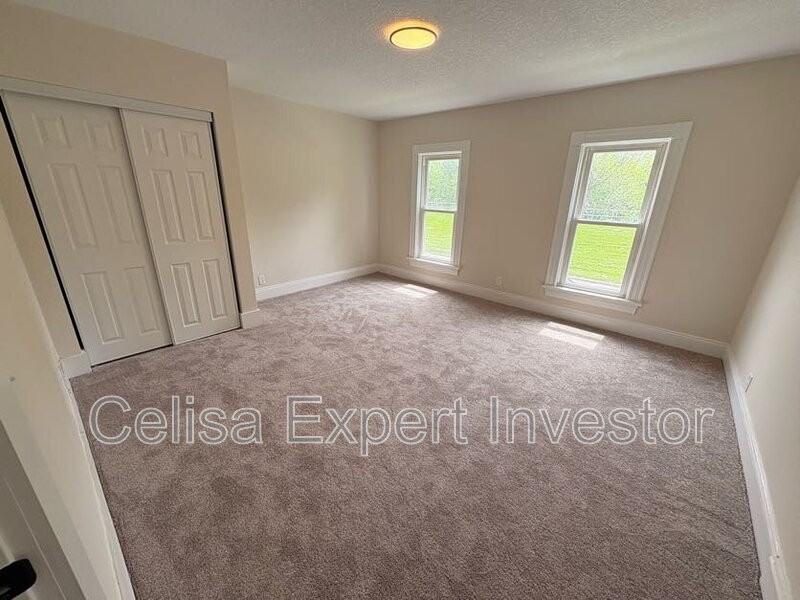 807 Edgewater Ave - Photo 5 of 8