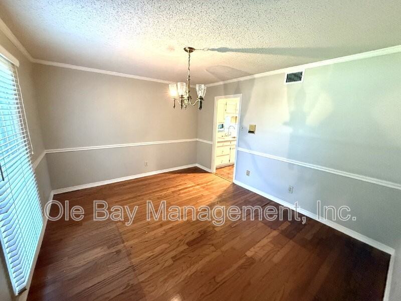 6605 Chimney Top Dr S - Photo 7 of 15