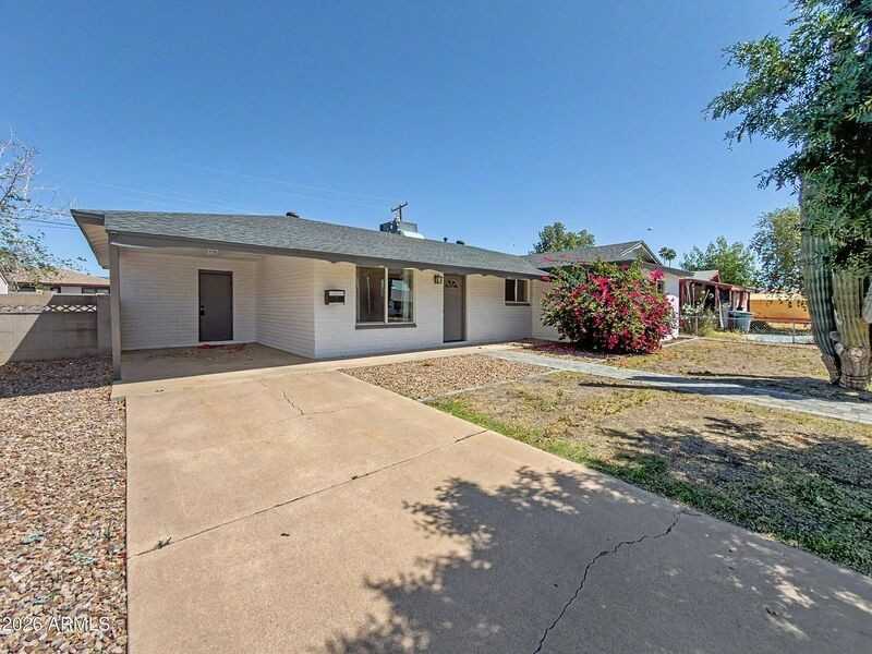 1542 W 5th Pl - Photo 2 of 20