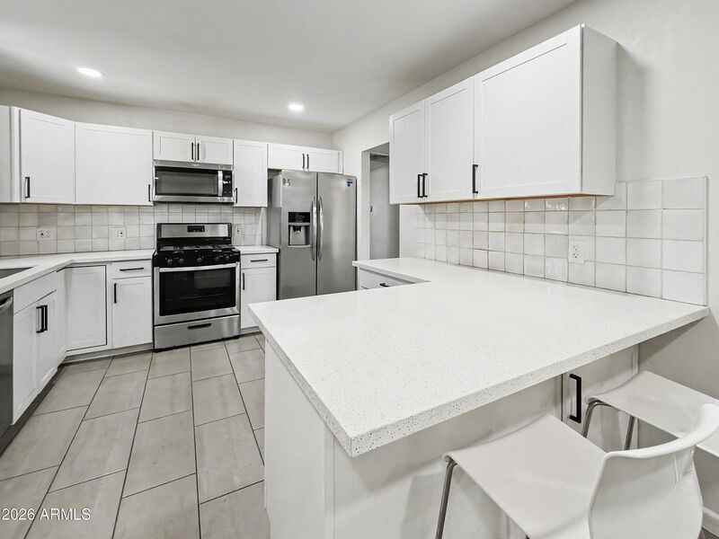 1542 W 5th Pl - Photo 5 of 20