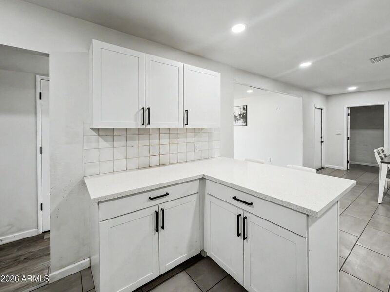 1542 W 5th Pl - Photo 7 of 20