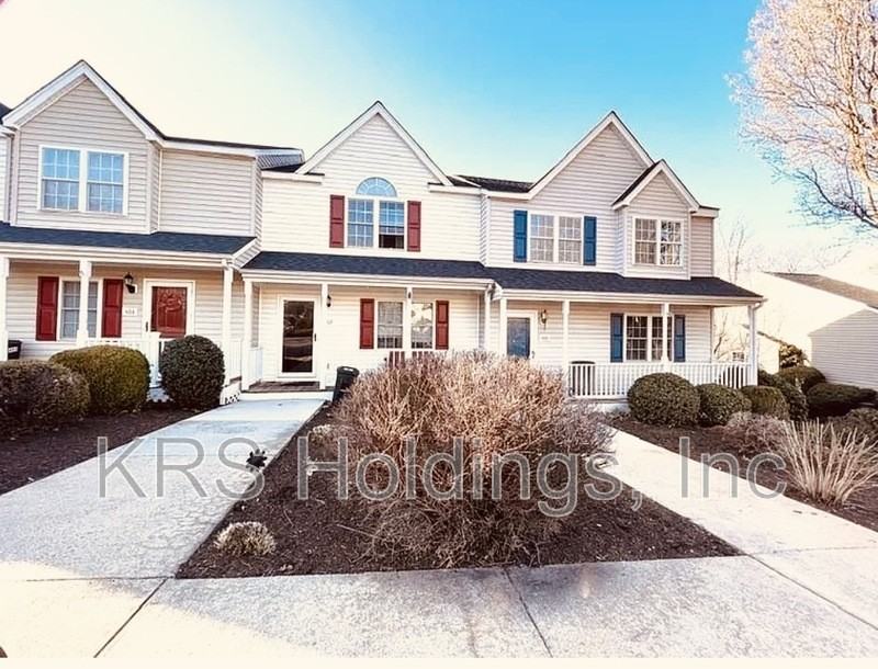 400 Barrington Way - Photo 2 of 15