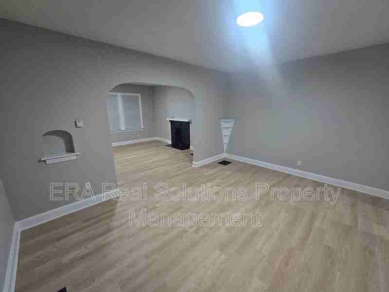 773 Berkeley Rd - Photo 3 of 8
