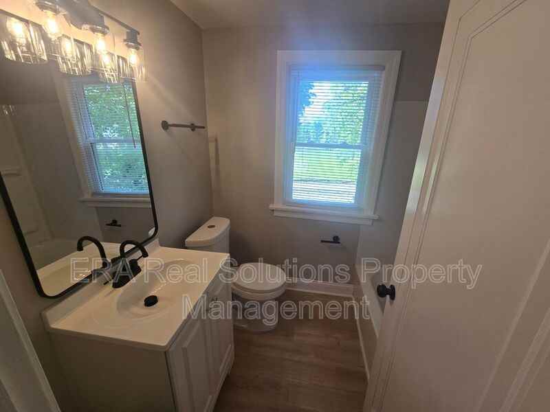 773 Berkeley Rd - Photo 5 of 8